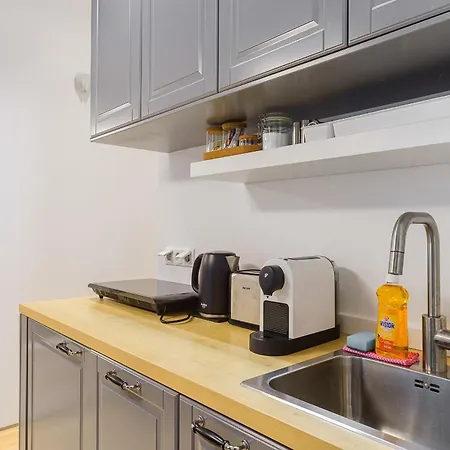 P&o Serviced Warecka Street * Warschau